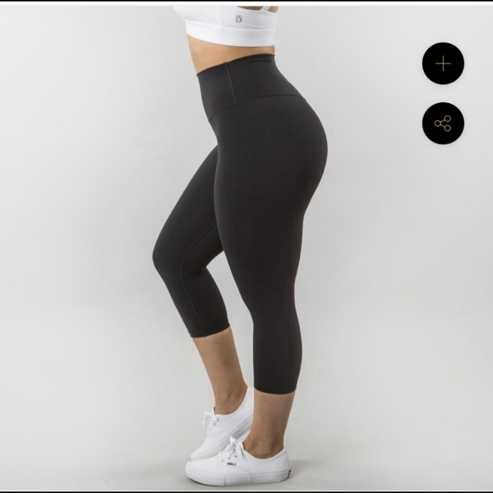 BuffBunny Crop Leggings Black